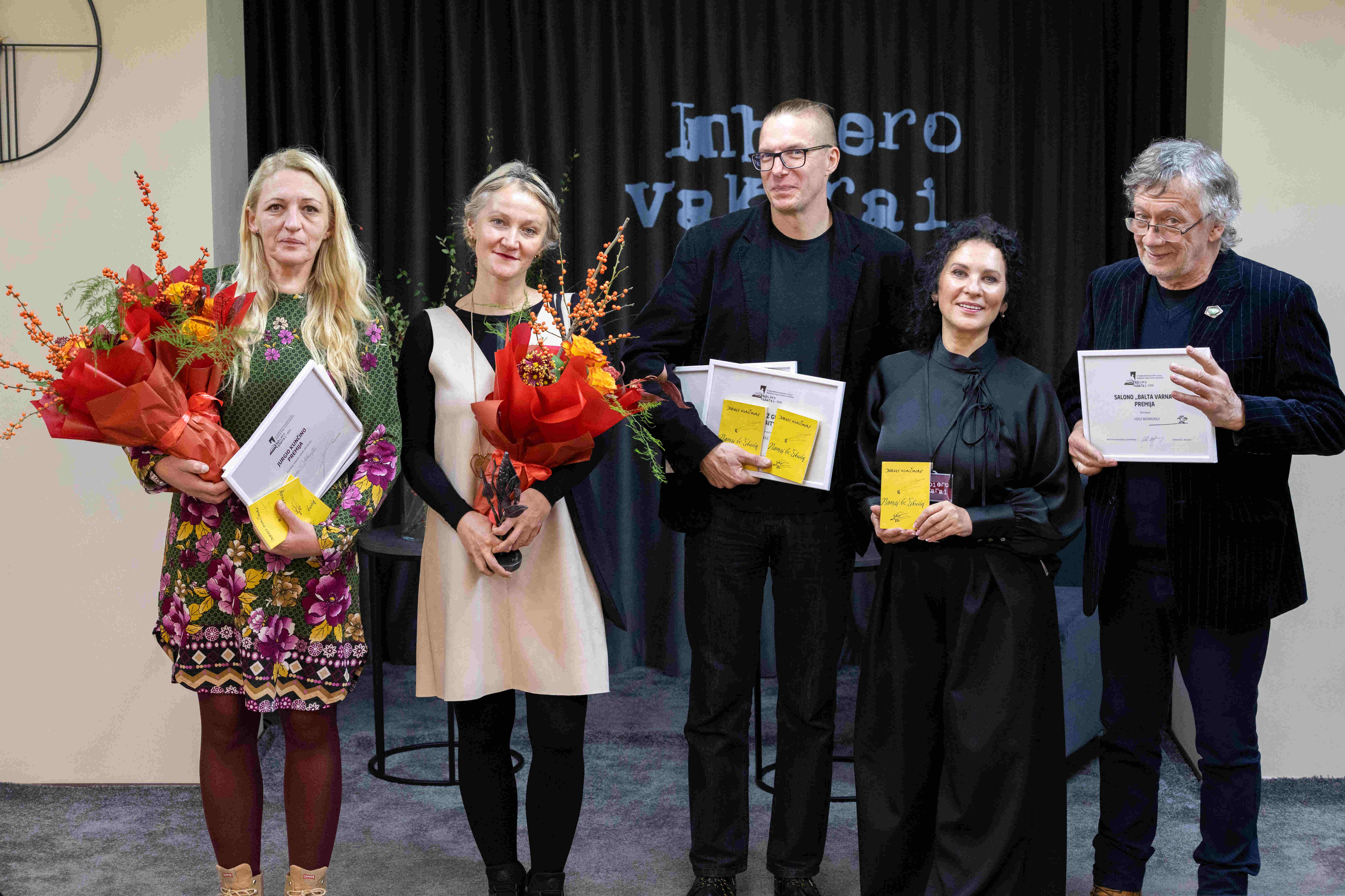 Trumposios prozos aktualijos „Imbiero vakarų“ šviesoje: žvilgsnis į šiandieną